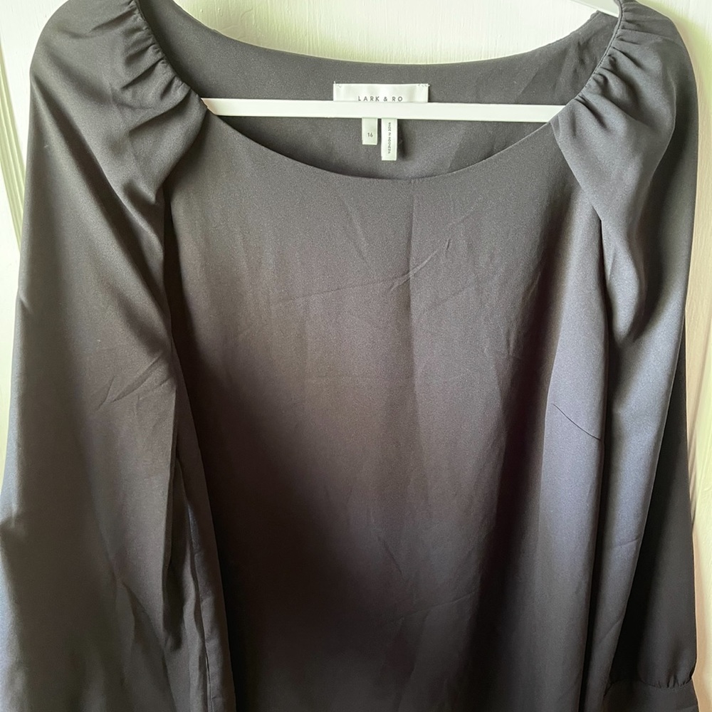 Lark & Ro, size 16 long sleeved boatneck navy blue blouse, gently worn, NWT